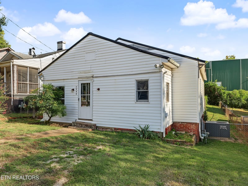 1508 Mitchell St, Knoxville, TN 37917