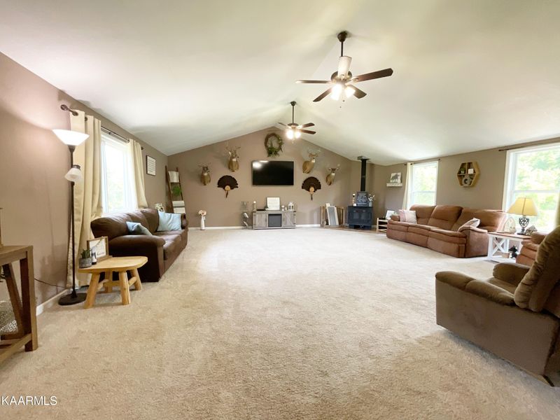 1509 Floyd Rd, Sevierville, TN 37876