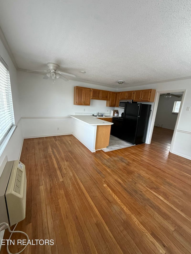 1509 Highland Ave #A401, Knoxville, TN 37916