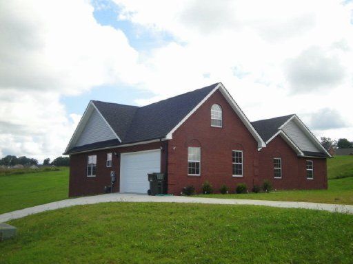 1509 Laurel Falls Ln, Sevierville, TN 37862