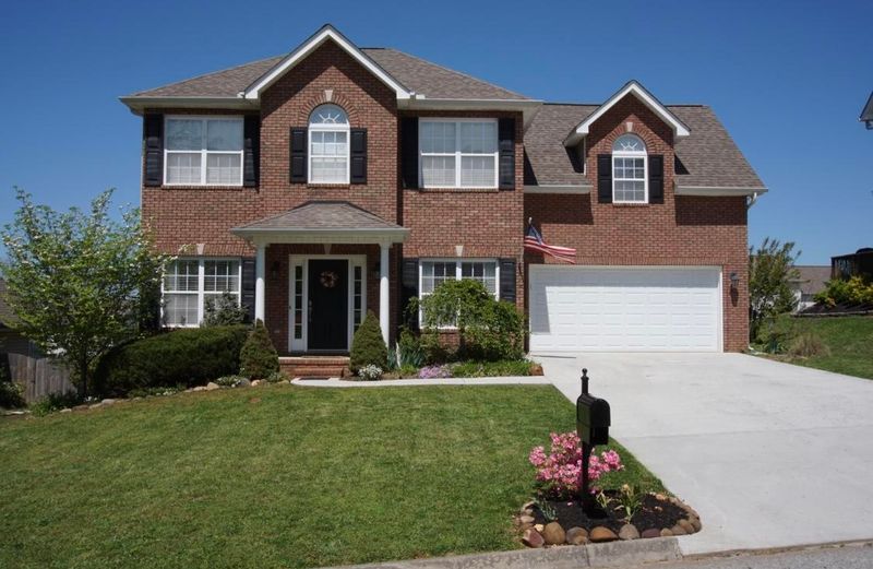 1509 Madison Oaks Rd, Knoxville, TN 37924