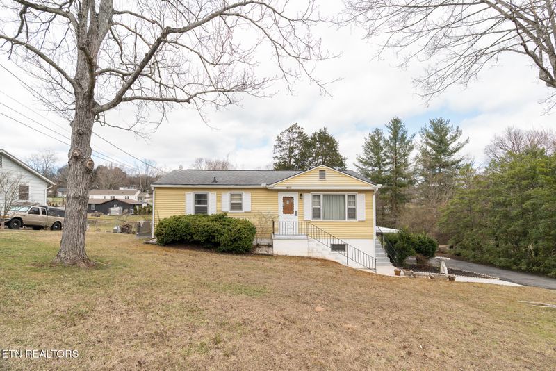 1509 Maple Dr, Knoxville, TN 37918