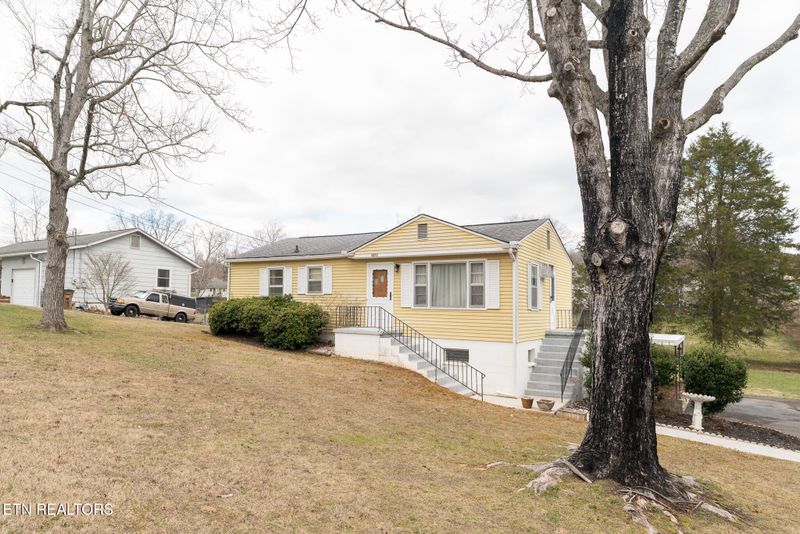 1509 Maple Dr, Knoxville, TN 37918