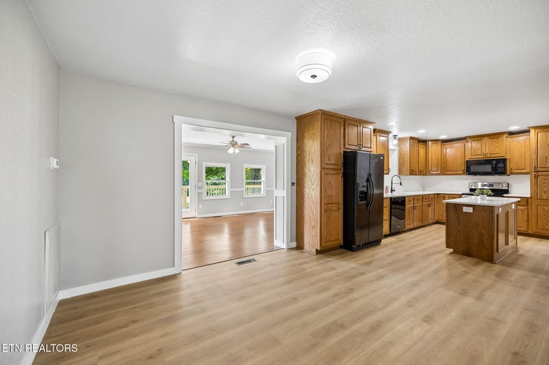 1509 Ted Davis Rd, Crossville, TN 38572