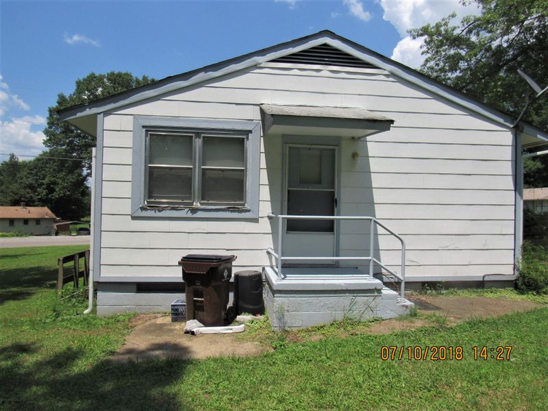 151 Bethune Cir, Oak Ridge, TN 37830