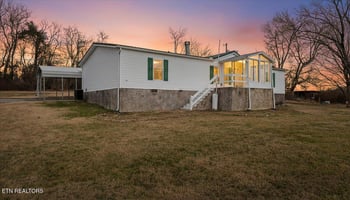 151 Disco Loop Rd, Friendsville, TN 37737