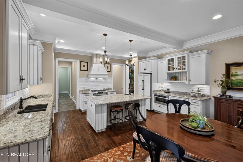 151 E Shore Dr, Rockwood, TN 37854