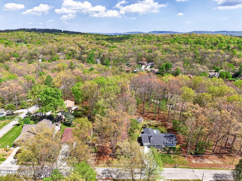151 Glenwood Dr, Crossville, TN 38558