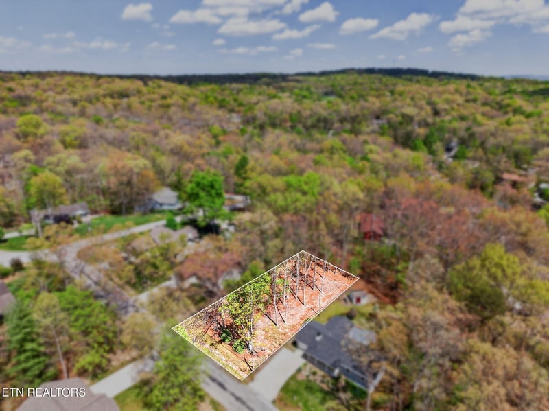 151 Glenwood Dr, Crossville, TN 38558