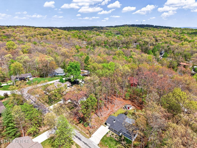 151 Glenwood Dr, Crossville, TN 38558