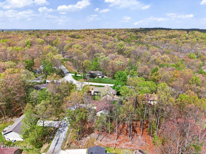 151 Glenwood Dr, Crossville, TN 38558