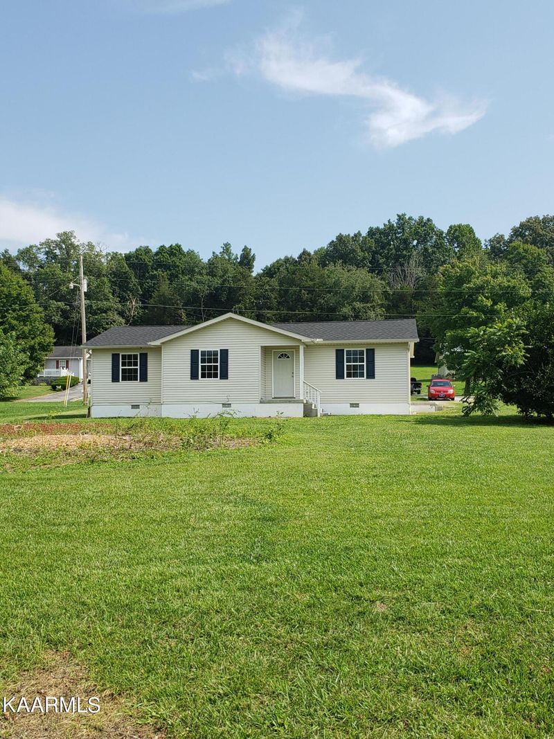 151 Medford Ln, Lafollette, TN 37766