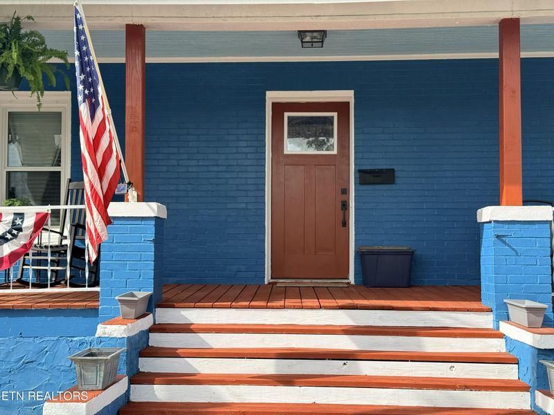 151 N Main St, Oneida, TN 37841