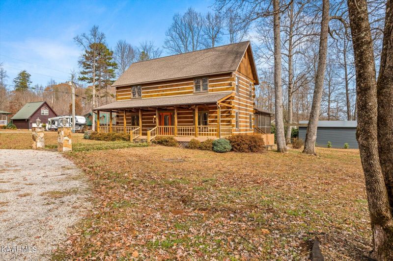 151 Pine Loop Dr, Madisonville, TN 37354