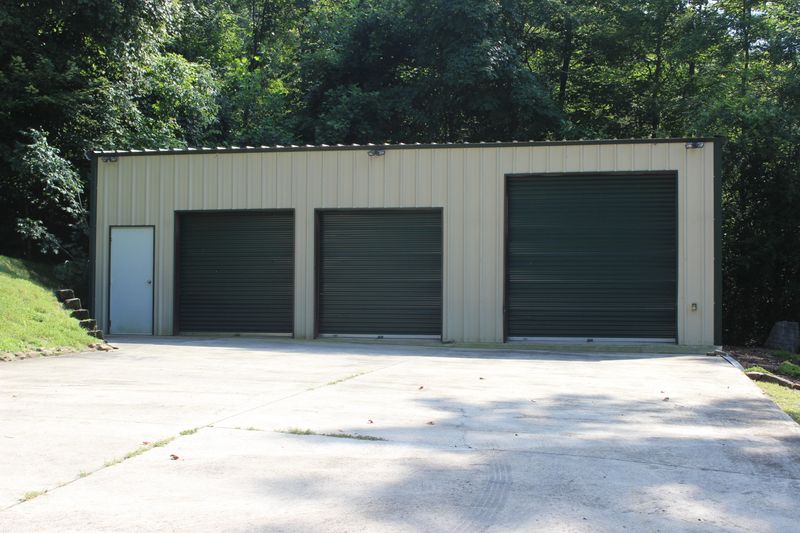 151 Pine Tree Ln, Caryville, TN 37714