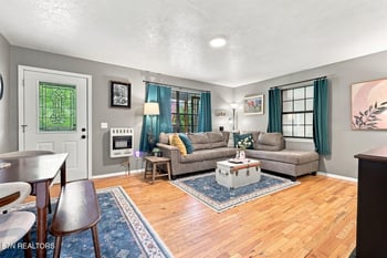 151 Pond Rd, Oliver Springs, TN 37840