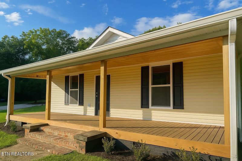151 S Jackson St, Athens, TN 37303