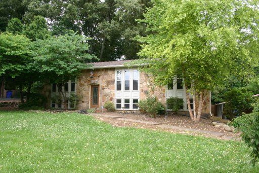 1510 Barcelona Dr, Knoxville, TN 37923