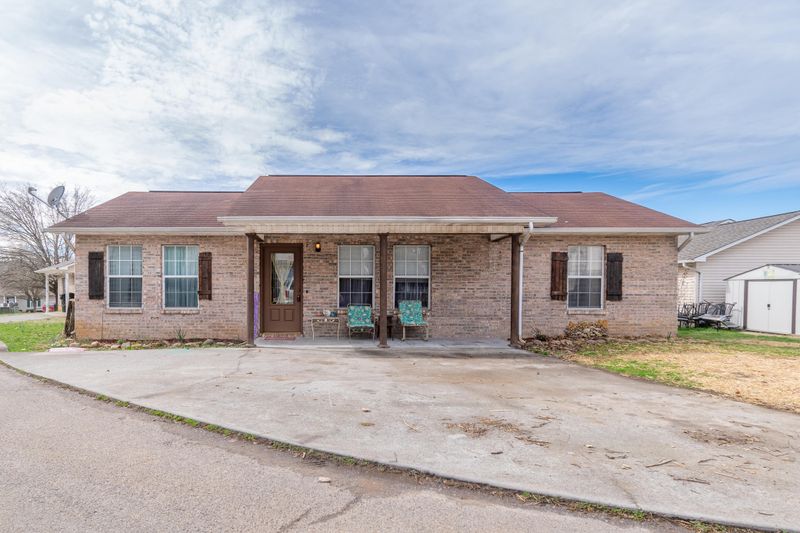 1510 Country Place Way, Sevierville, TN 37862