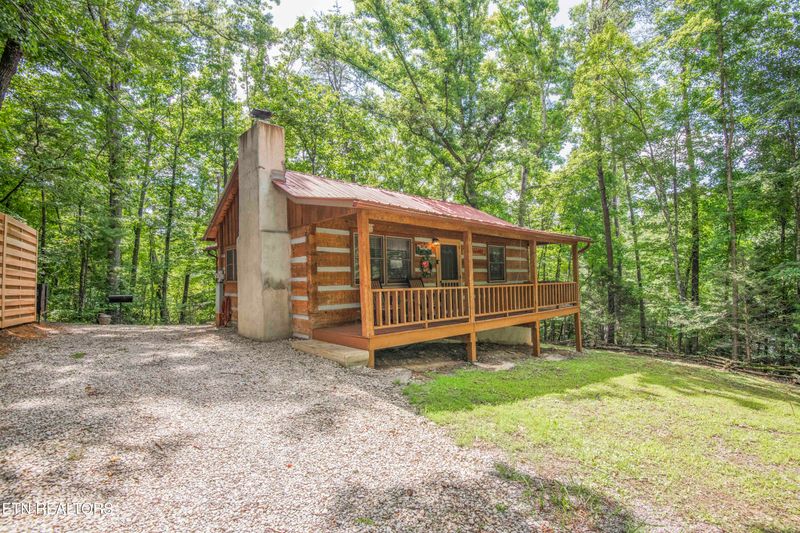 1510 Dawn Ln, Sevierville, TN 37876