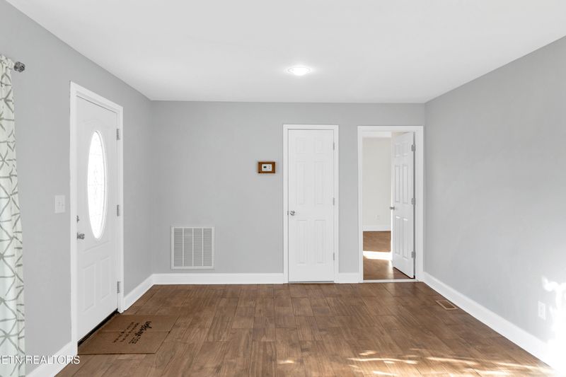 1510 Middlesettlements Rd, Maryville, TN 37801