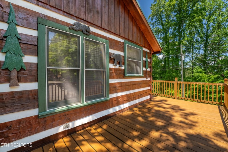 1510 Ridgecrest Dr, Pigeon Forge, TN 37876