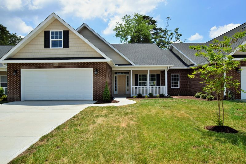 1510 Rocky Plains Ln, Knoxville, TN 37918