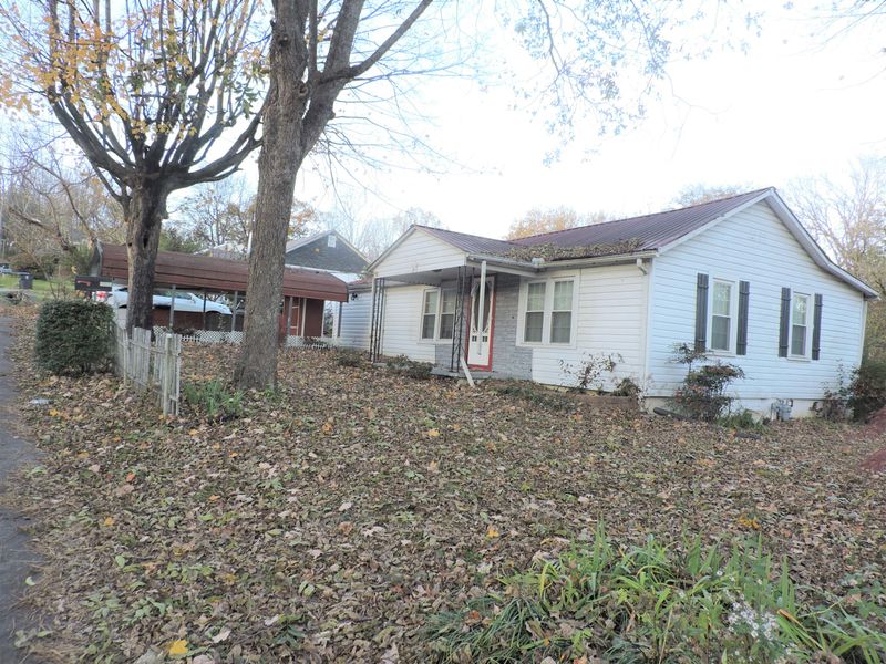 1511 Adams St, Athens, TN 37303