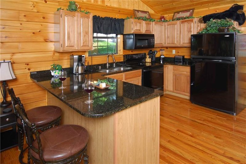 1511 Bears Den Way, Sevierville, TN 37862