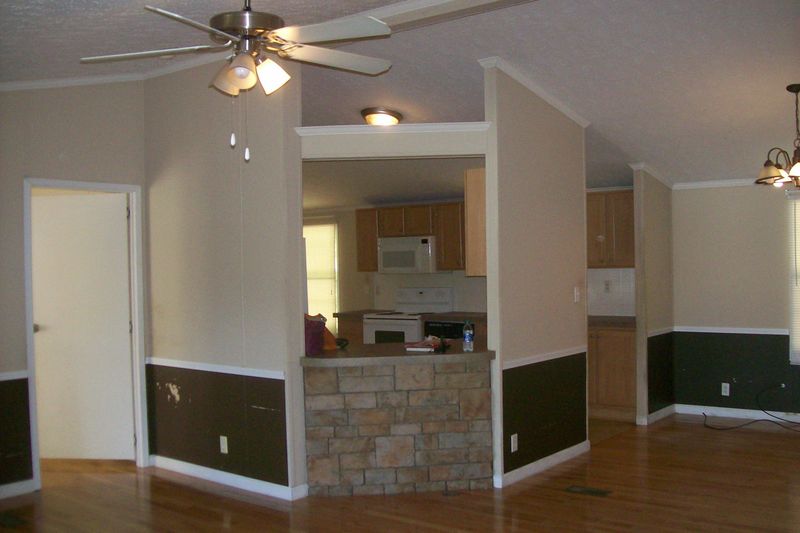1511 Cherry Bottom Rd, Caryville, TN 37714