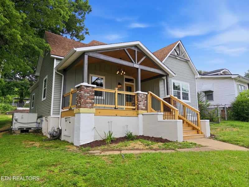 1511 Coker Ave, Knoxville, TN 37917