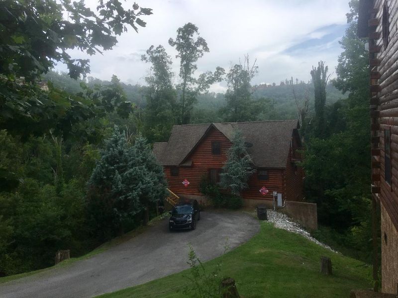 1511 Grady Lee Way, Sevierville, TN 37862
