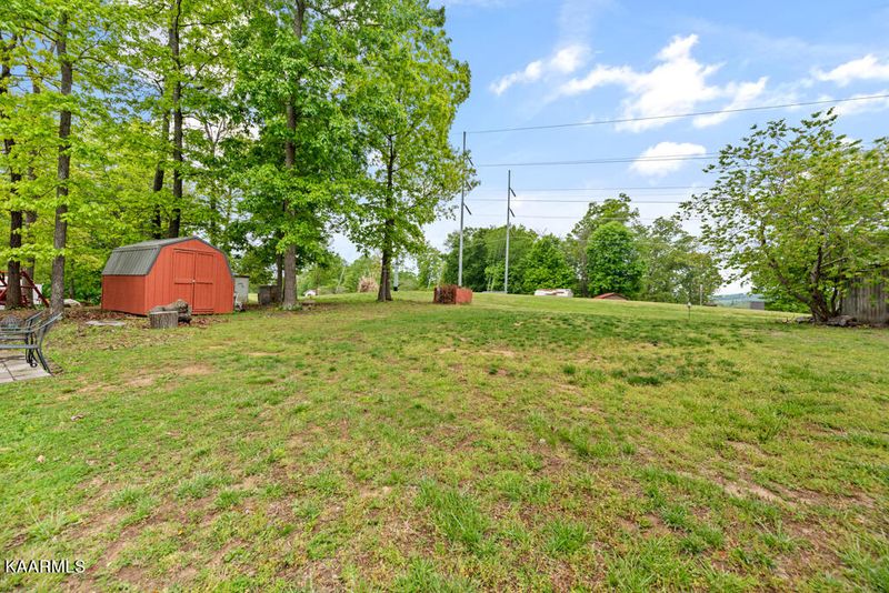 1511 Park Ln, Sevierville, TN 37876