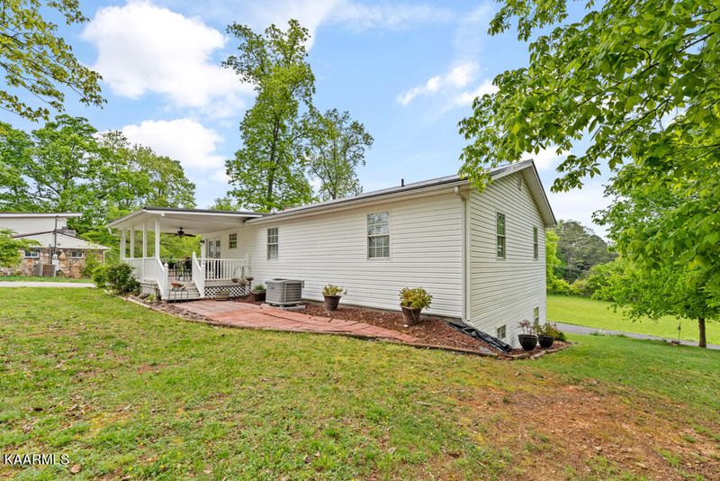 1511 Park Ln, Sevierville, TN 37876