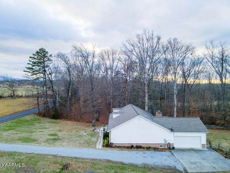 1511 Snapp Rd, Sevierville, TN 37876
