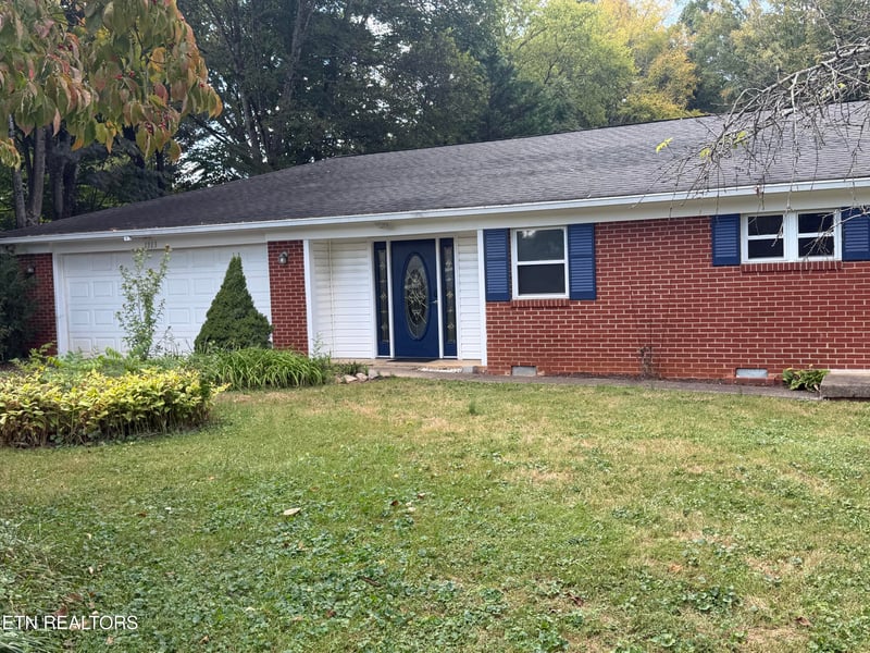 1513 Fair Dr, Knoxville, TN 37918