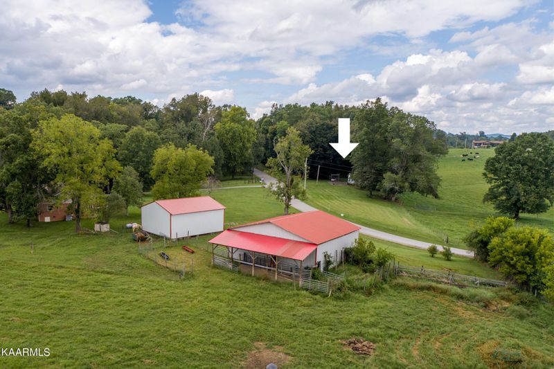 1514 Mckenry Rd, Walland, TN 37886