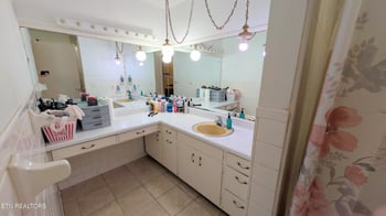 1514 Upper Middle Creek Rd, Sevierville, TN 37876