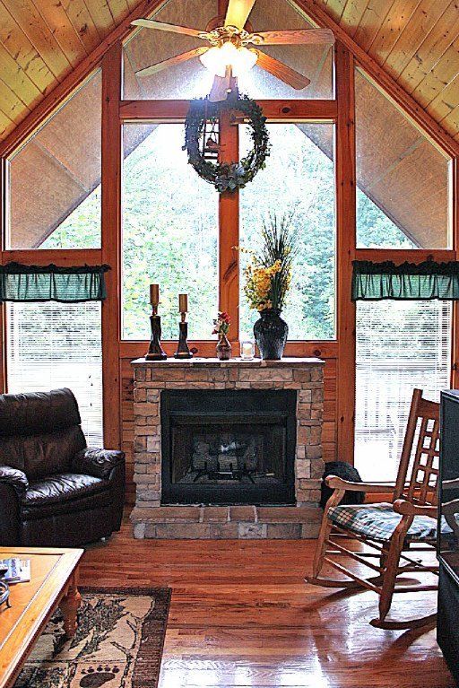 1515 Bears Den Way, Sevierville, TN 37862