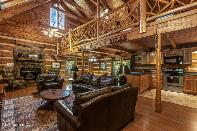 1515 Bluff Ridge Rd, Sevierville, TN 37876