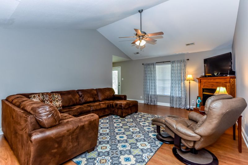 1515 Jennifer Ln, Greenback, TN 37742