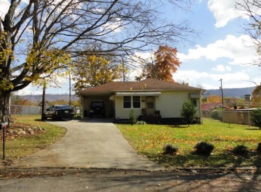 1515 Ohio Ave, Etowah, TN 37331