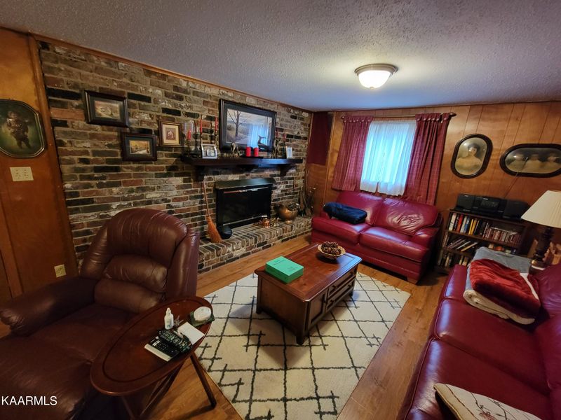 1516 Aldenwood Ln, Knoxville, TN 37919