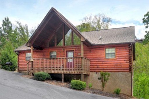 1516 Bears Den Way, Sevierville, TN 37876