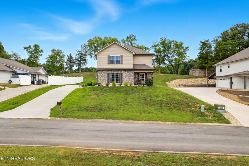 1516 Griffitts Blvd, Maryville, TN 37803