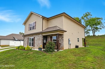 1516 Griffitts Blvd, Maryville, TN 37803
