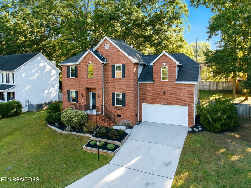 1516 Heritage Oaks Way, Knoxville, TN 37923