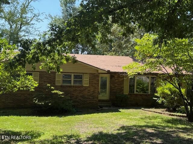 1516 Kathy Cir, Kingston, TN 37763