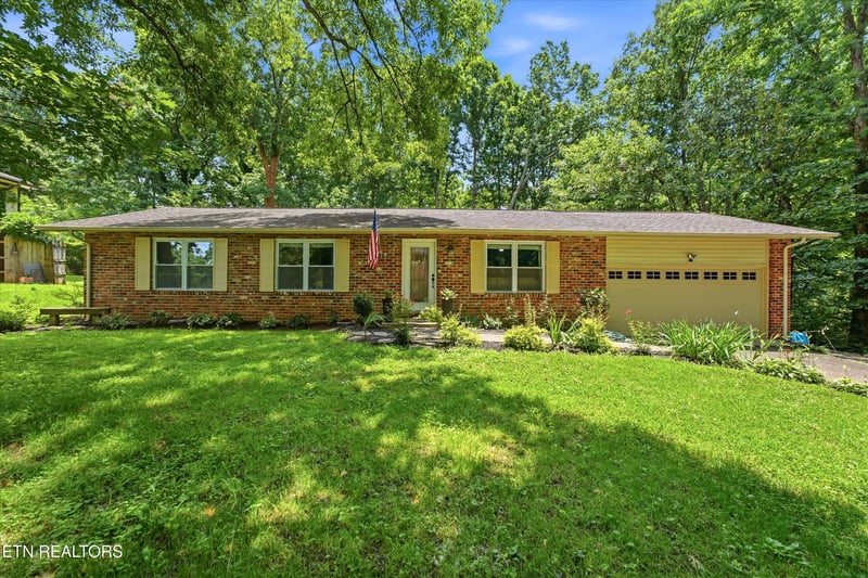 1516 Scottsdale Dr, Knoxville, TN 37922