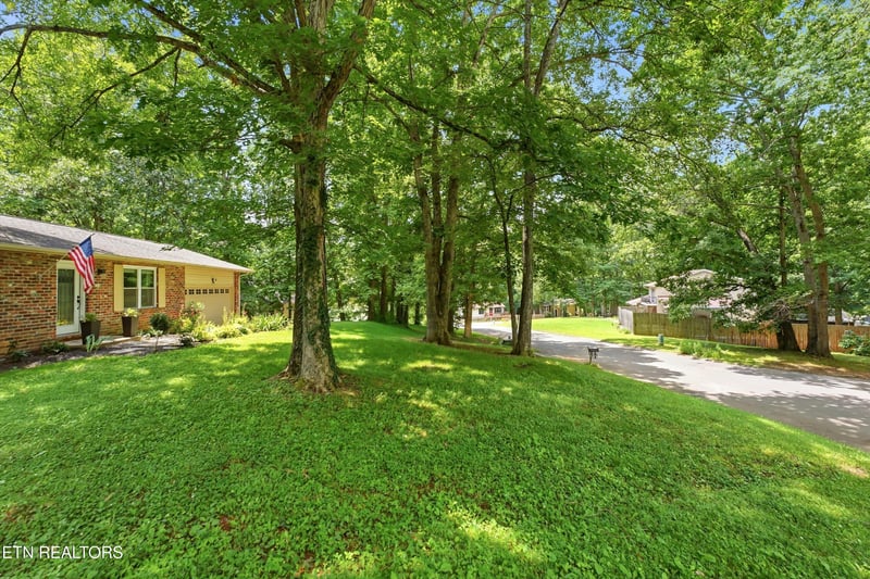 1516 Scottsdale Dr, Knoxville, TN 37922